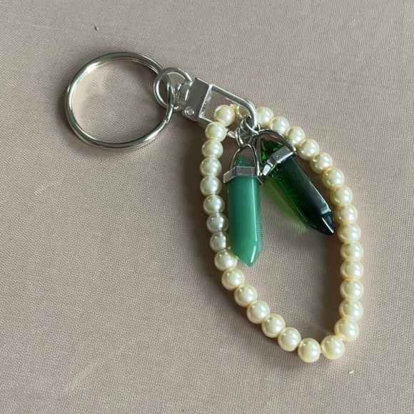 Healing crystals with pearls key chain - purse charm - Picture 1 of 1